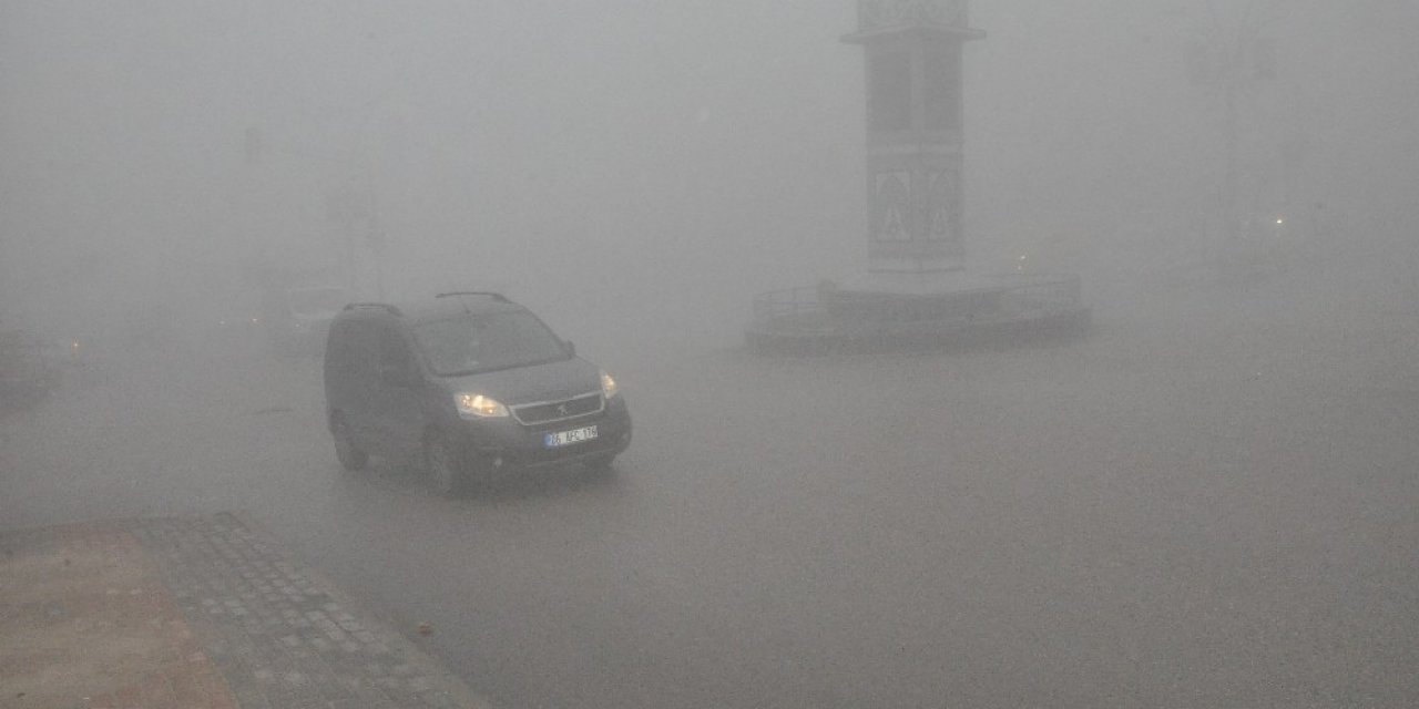 Şırnak’ta Yoğun Sis Hayatı Felç Etti