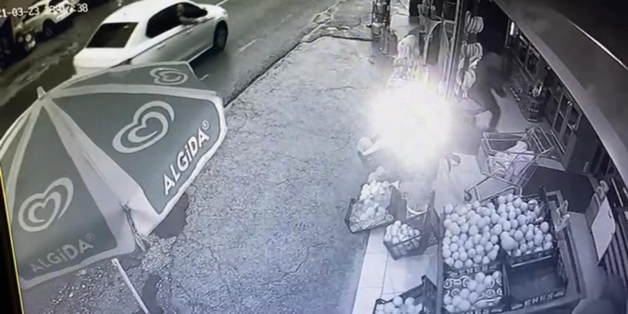 Markete Silahlı Saldırı Güvenlik Kamerasında
