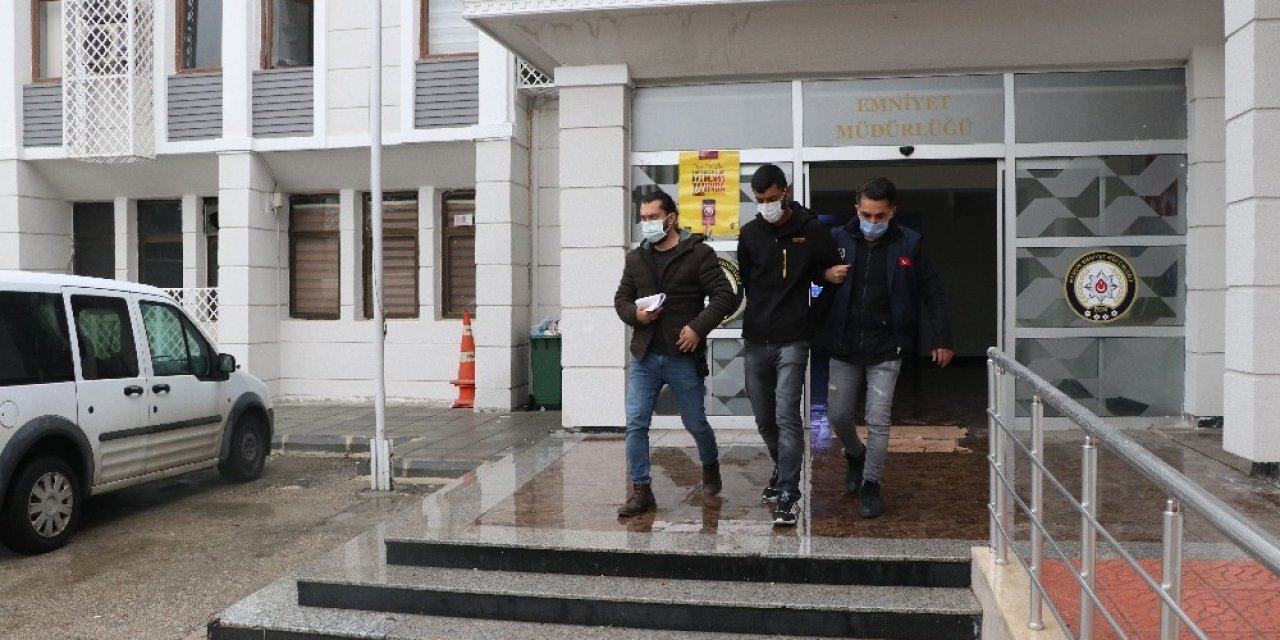 "babamı Arayacağım" Diye Telefonu Alıp Kayıplara Karıştı