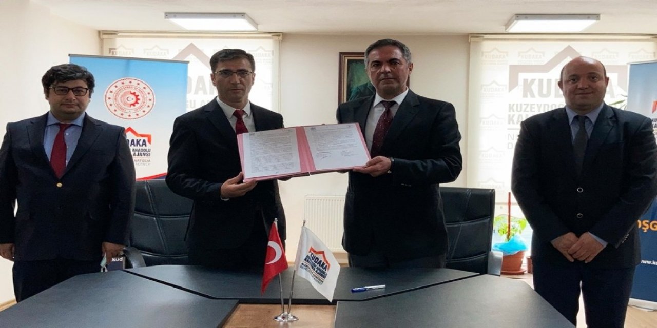 “ergan’da Kayak Zamanı” İsimli Projenin Protokolü İmzalandı