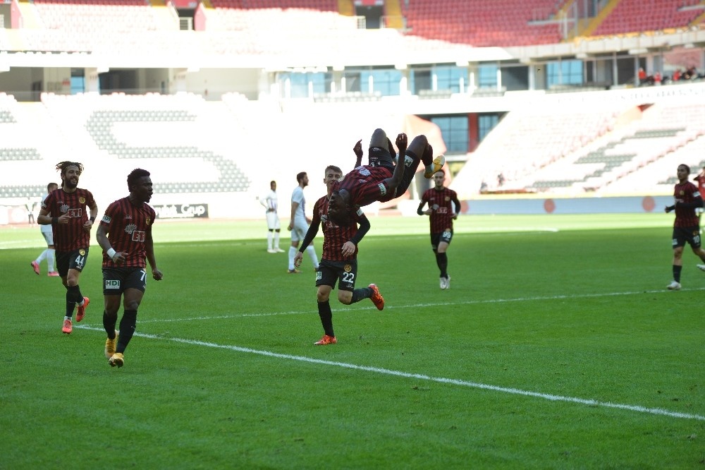 TFF 1. Lig: Eskişehirspor: 2 - Ankara Keçiörengücü: 2