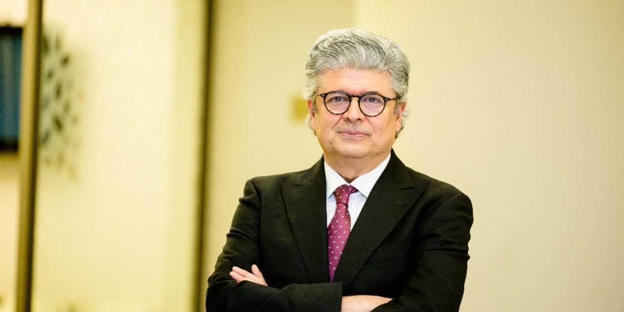 Prof. Dr. Faruk Buyru, "i̇leri Anne Yaşı Çift Yumurta İkizlerinde Artışa Yol Açabiliyor"