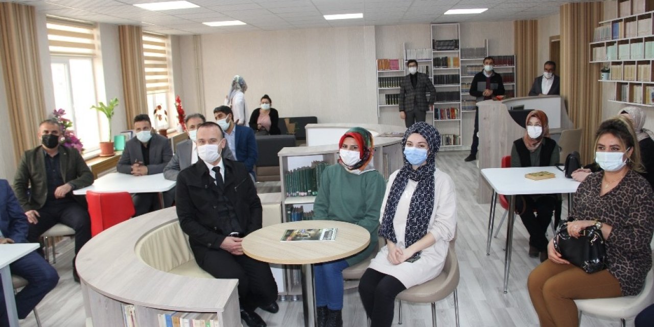 Ağrı’da 2 Meslek Lisesinde Oluşturulan Kütüphanelerin Açılışı Gerçekleştirildi