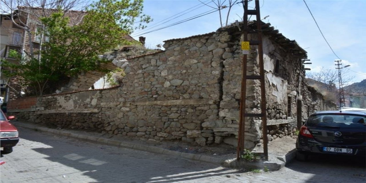 Tarihi Kumacık Hamamı Restorasyon Çalışmaları Başladı