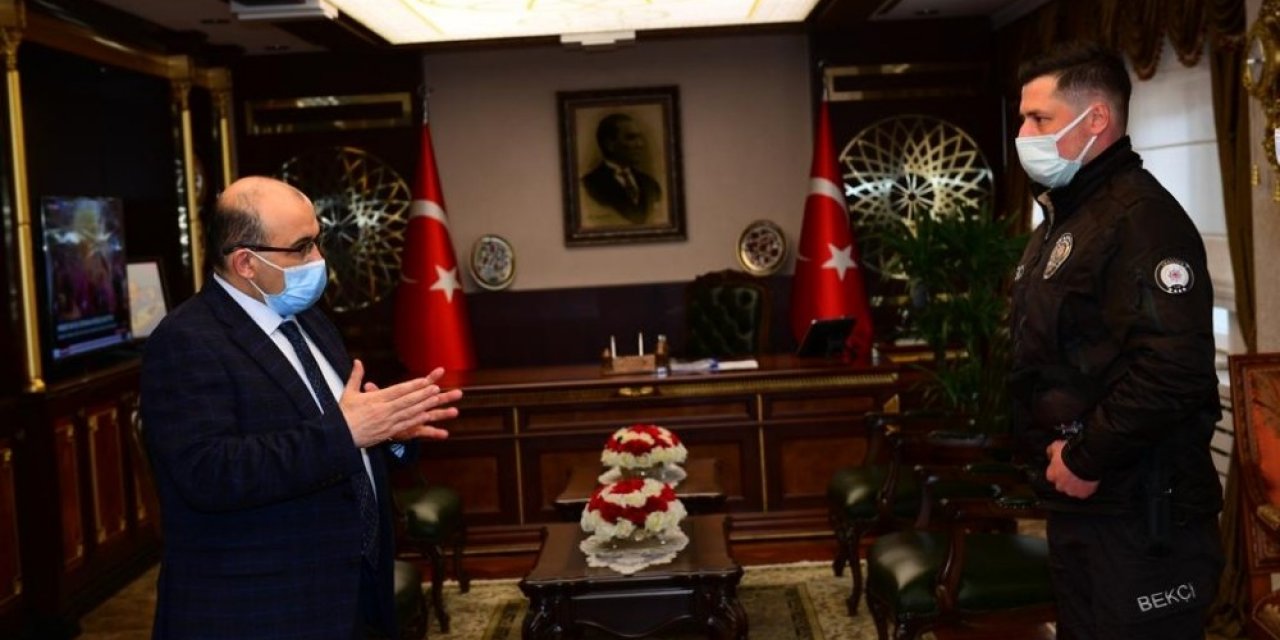 İ̇skeleden Denize Düşen Genç Kızı Kurtaran Kahraman Bekçi O Anları Anlattı