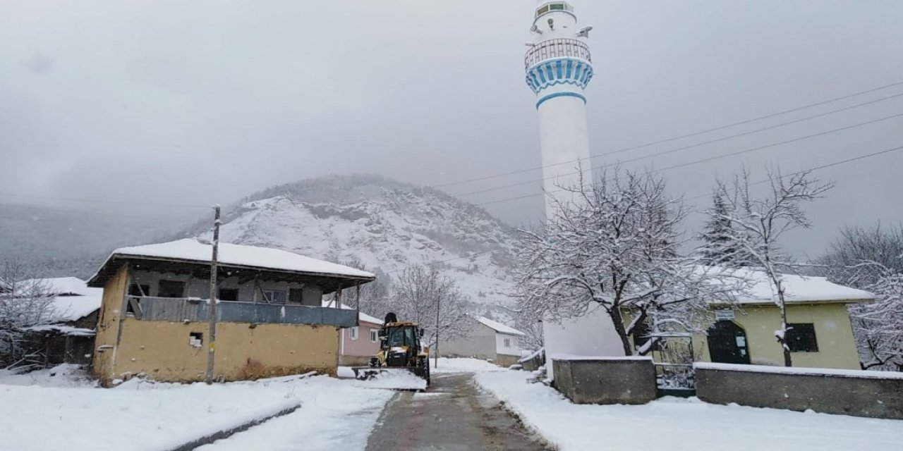 Dumlupınar’da Tüm Köy Yolları Açıldı