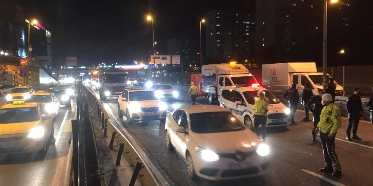 E-5’te Meydana Gelen Kazada Ortalık Savaş Alanına Döndü: 5 Kişi Yaralandı