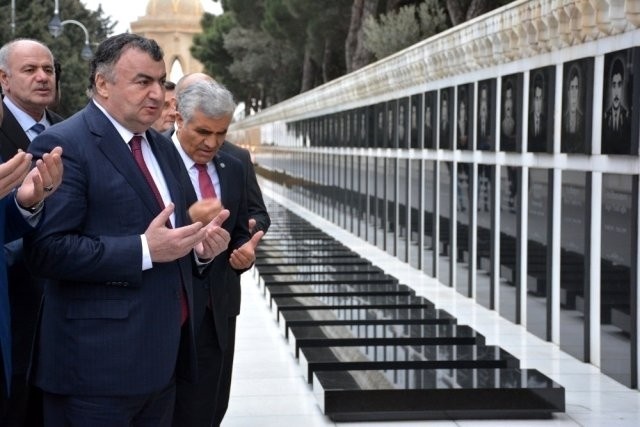 Başkan Kassanov, Şuşa zaferini kutladı