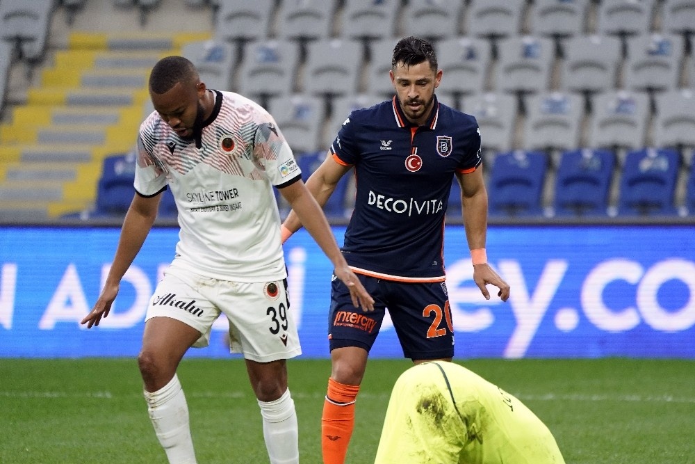Süper Lig: Medipol Başakşehir: 2 - Gençlerbirliği: 1 (Maç sonucu)