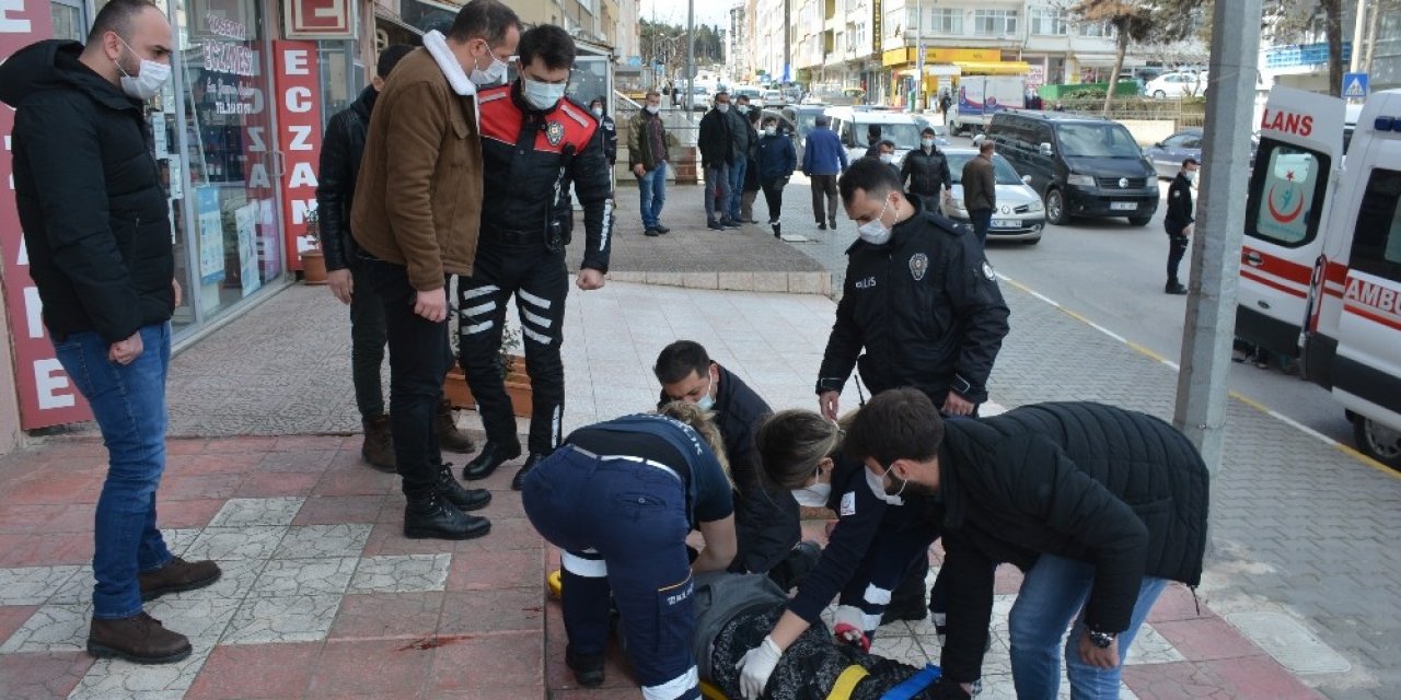 Balkondan Düşen 2 Çocuk Annesi Kadın Hayatını Kaybetti