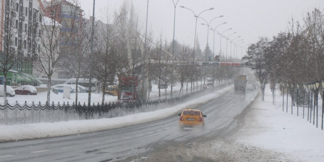 Denetime Giden Özel İ̇dare Ekibi Yolda Kaldı