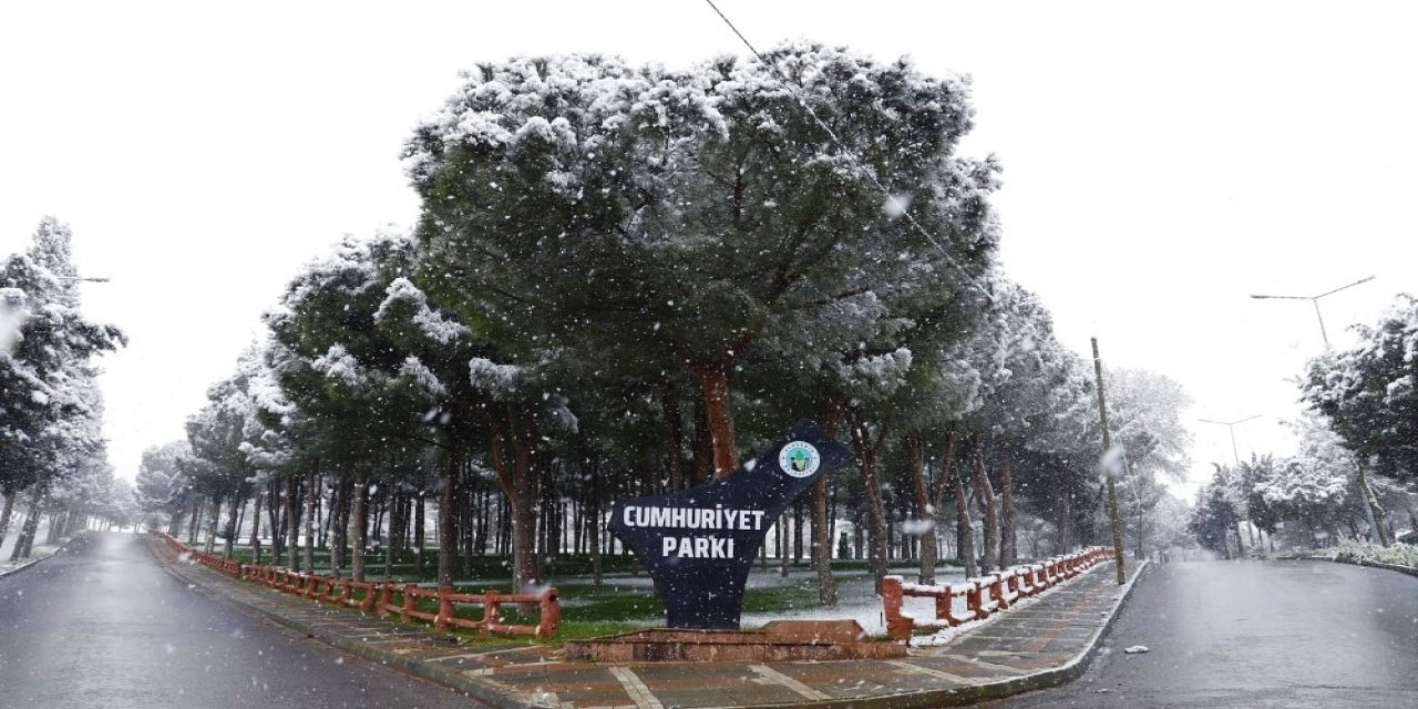 Alaşehir’de Kartpostallık Kar Manzaraları