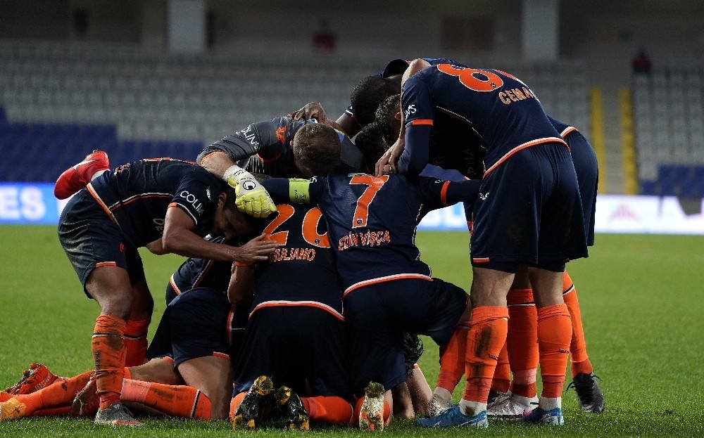 Başakşehir’de galibiyet serisi 4 maça çıktı