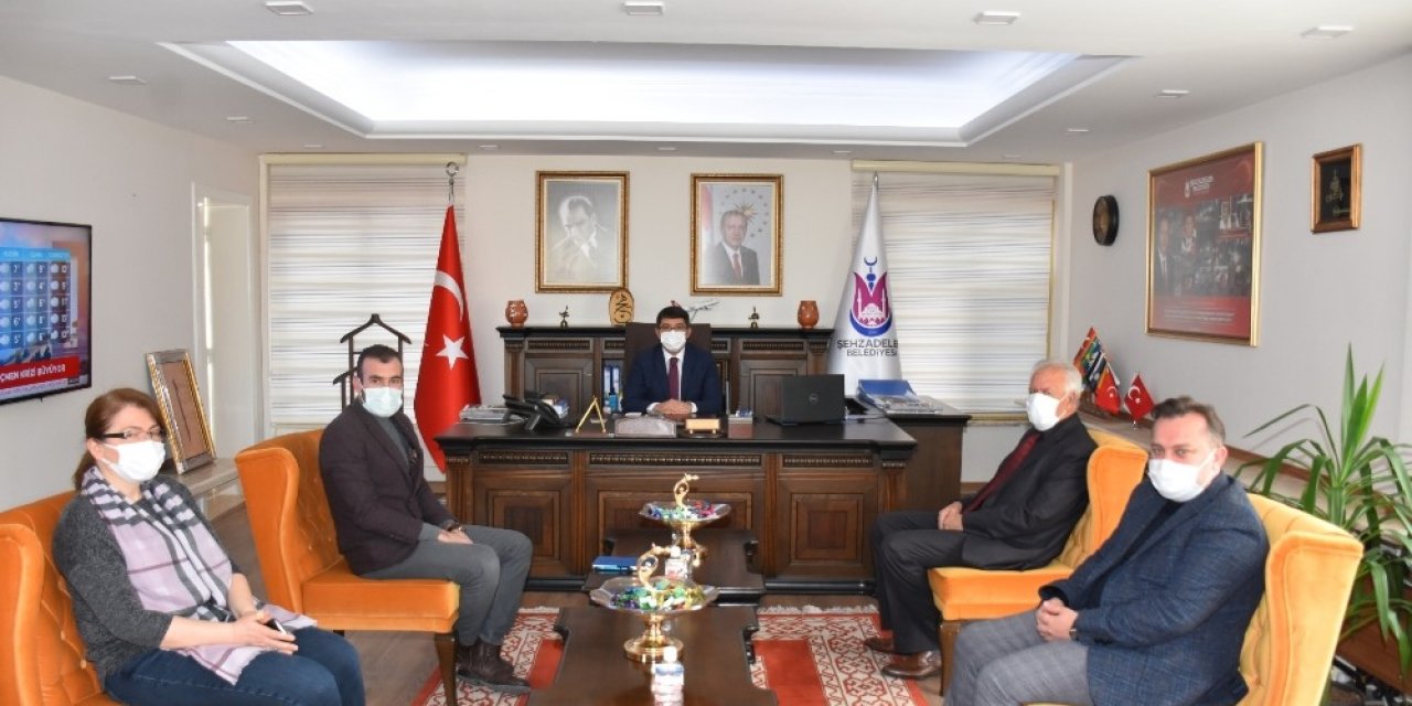 Şehzadeler Belediyesinden Muhtarların Elektrik Faturalarına Destek