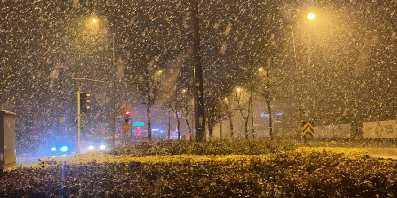 Meteorolojiden 5 İl İçin Yoğun Kar Yağışı Uyarısı