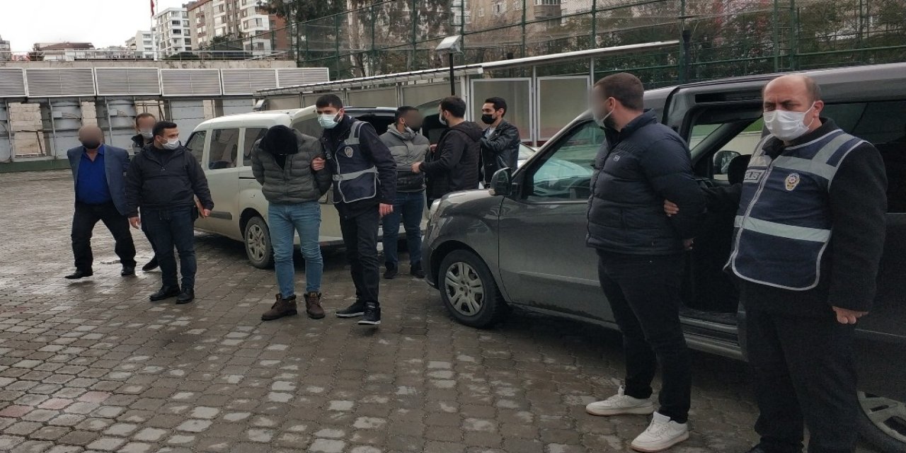 Sokak Ortasındaki Cinayetle İlgili 5 Kişiye Adli Kontrol