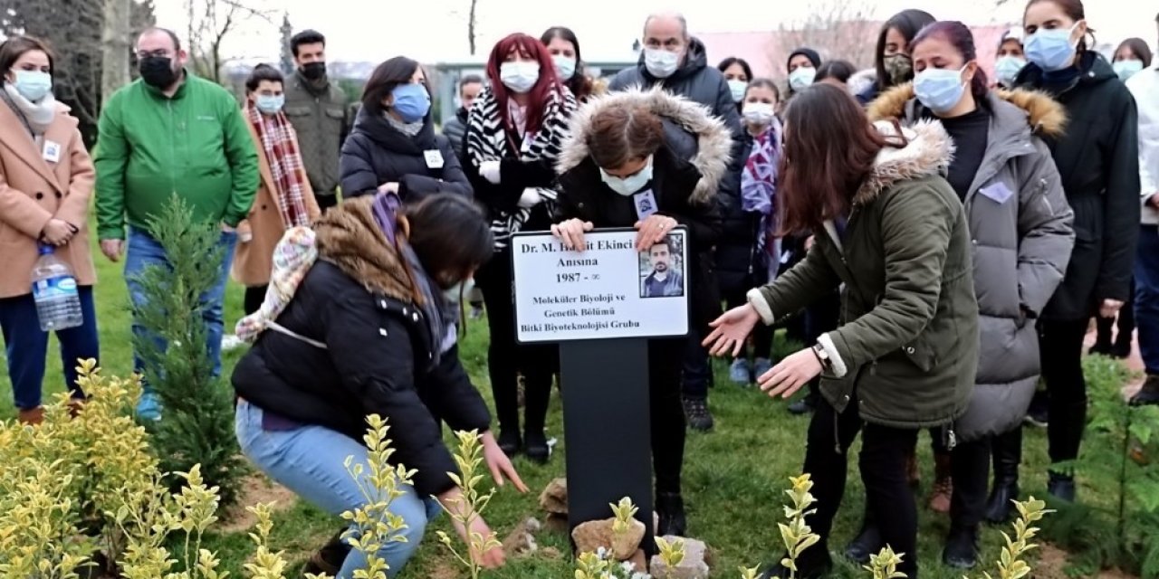 Akademisyenler Bilim Aşığı Meslektaşlarını Kaybetmenin Acısını Yaşıyor