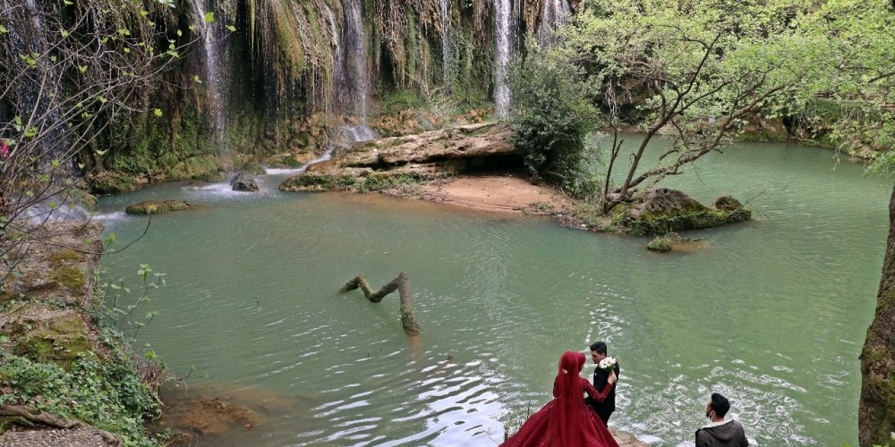 Antalya’nın Doğal Fotoğraf Stüdyosu: Kurşunlu Şelalesi