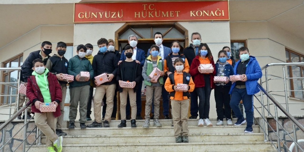 İ̇zleyicileri Ağlatan Çocuklar Ödüllendirildi