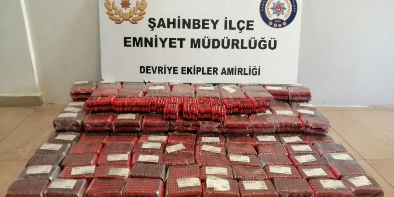 Durdurulan Araçtan 38 Bin Adet Bandrolsüz İlaç Yakalandı