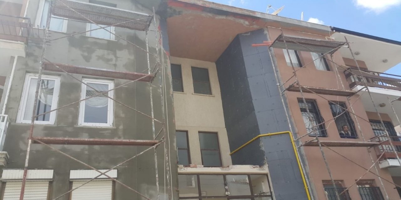Söke’de İnşaattan Düşen 2 İşçi Yaralandı.
