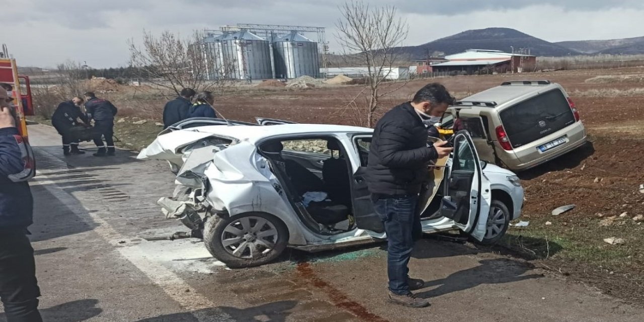 Amasya’da İki Araç Çarpıştı: 8 Yaralı