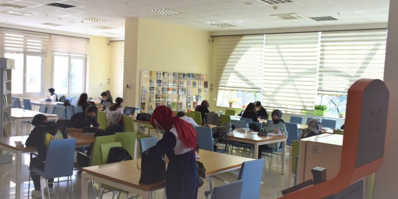 Isparta’da Halk Kütüphanesi 207 Bin 247 Okuyucuya Hizmet Verdi