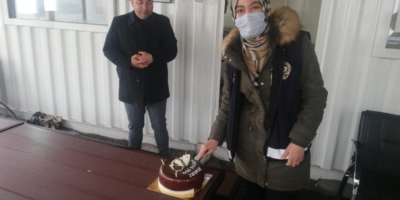 Şehidin Polis Kızına Doğum Günü Sürprizi