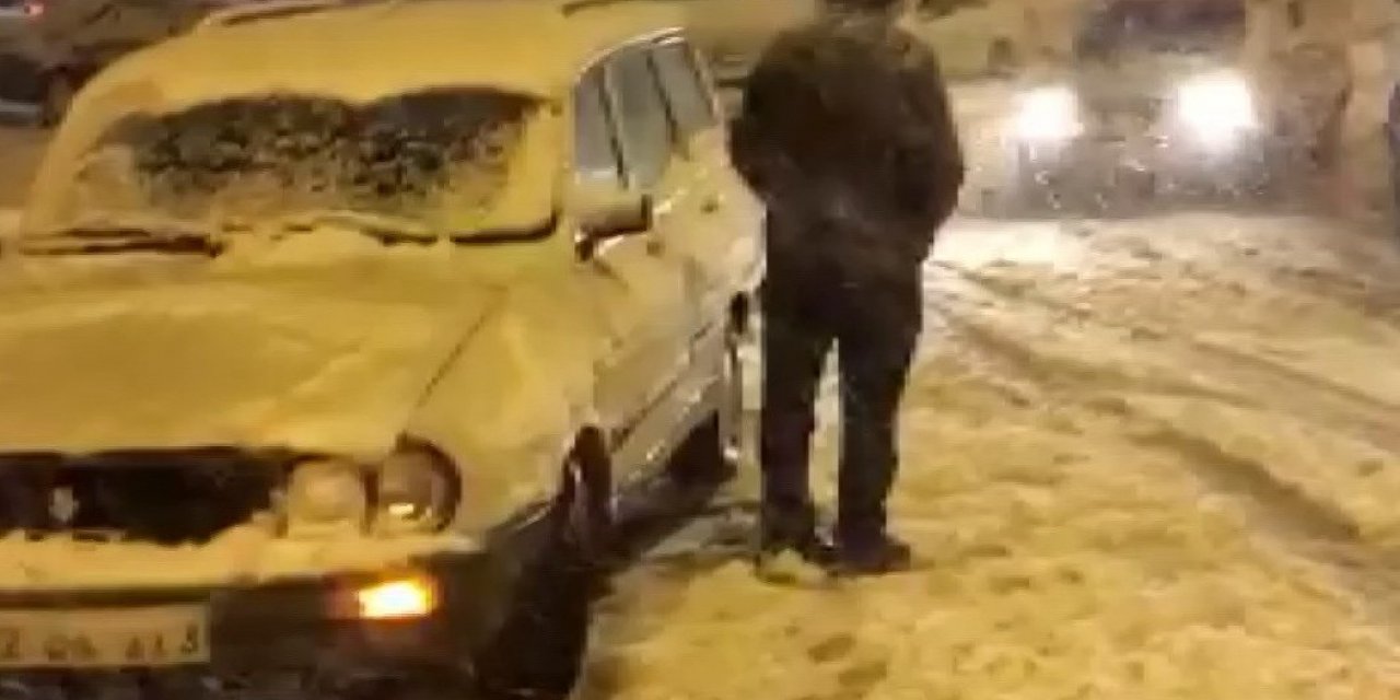 Adıyaman-gaziantep Karayolunda Ulaşıma Kar Engeli
