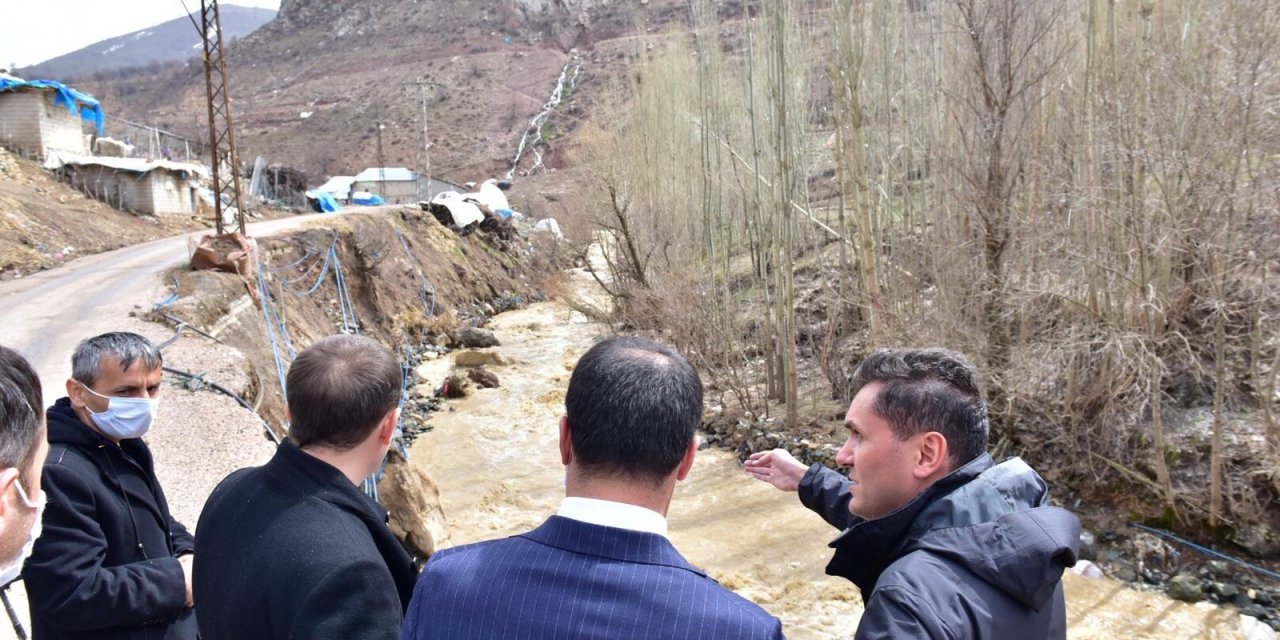 Vali Yardımcısı Kumbasar Sel Bölgesinde