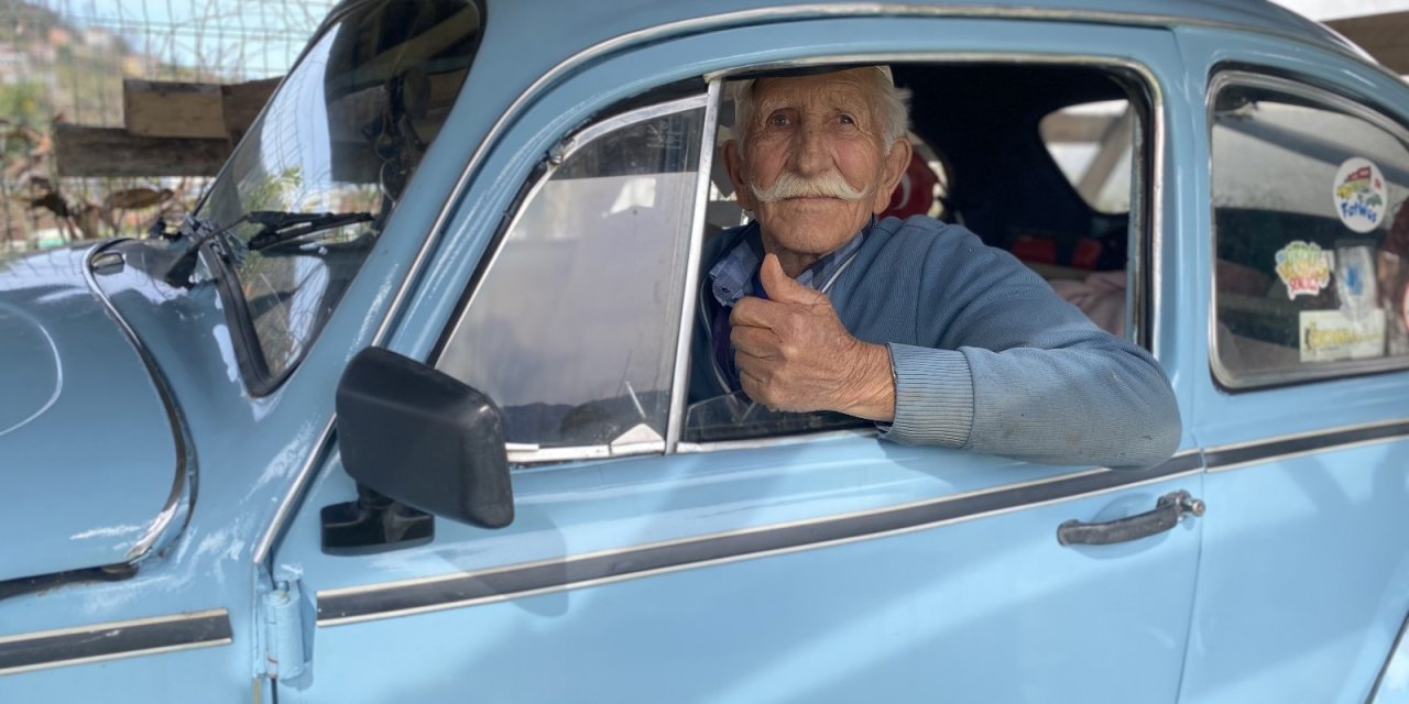 85 Yaşındaki Altan Dedenin Vosvos Aşkı
