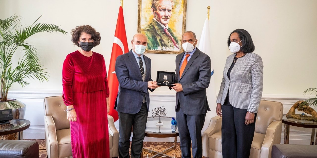 Küba-i̇zmir İlişkileri Güçleniyor
