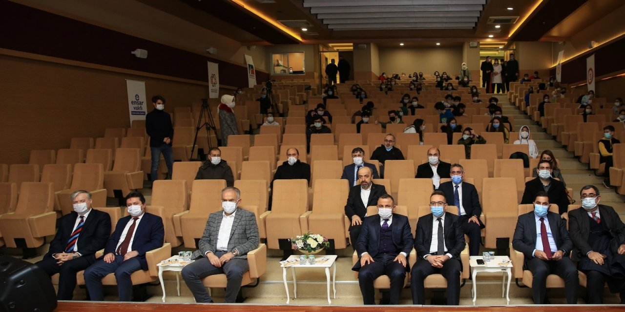 Çekmeköy’de Gençler İçin İnsan Hakları Eğitimleri Başladı