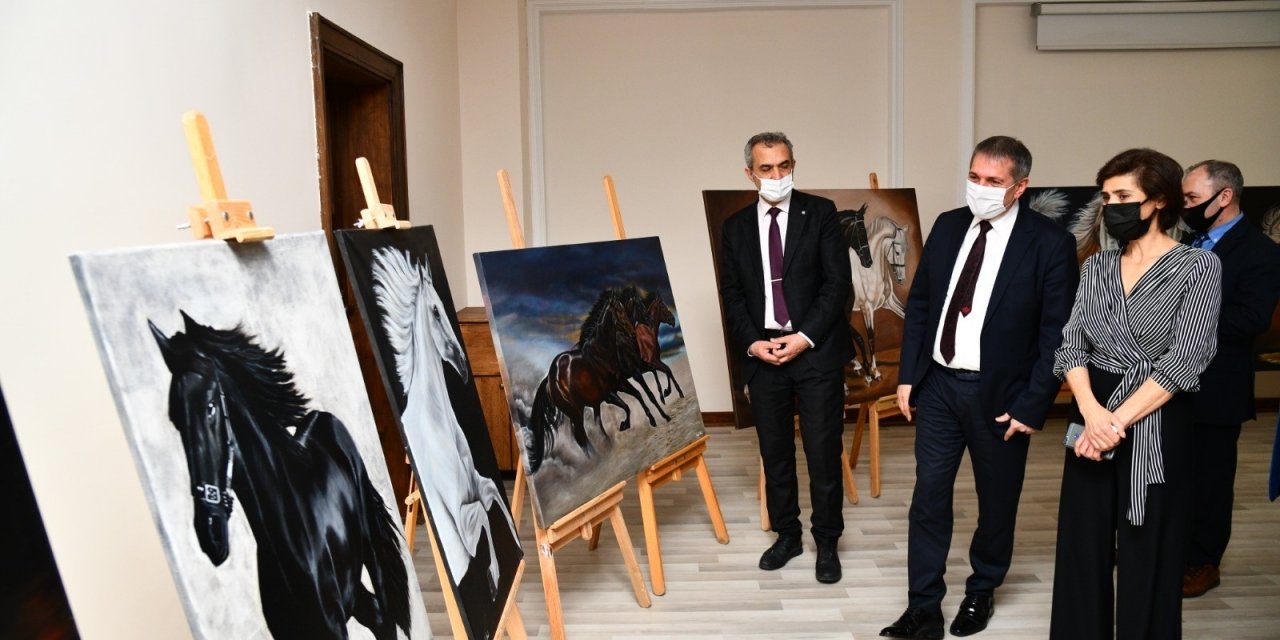 Çocukluk Hayali Tuvale Yansıdı