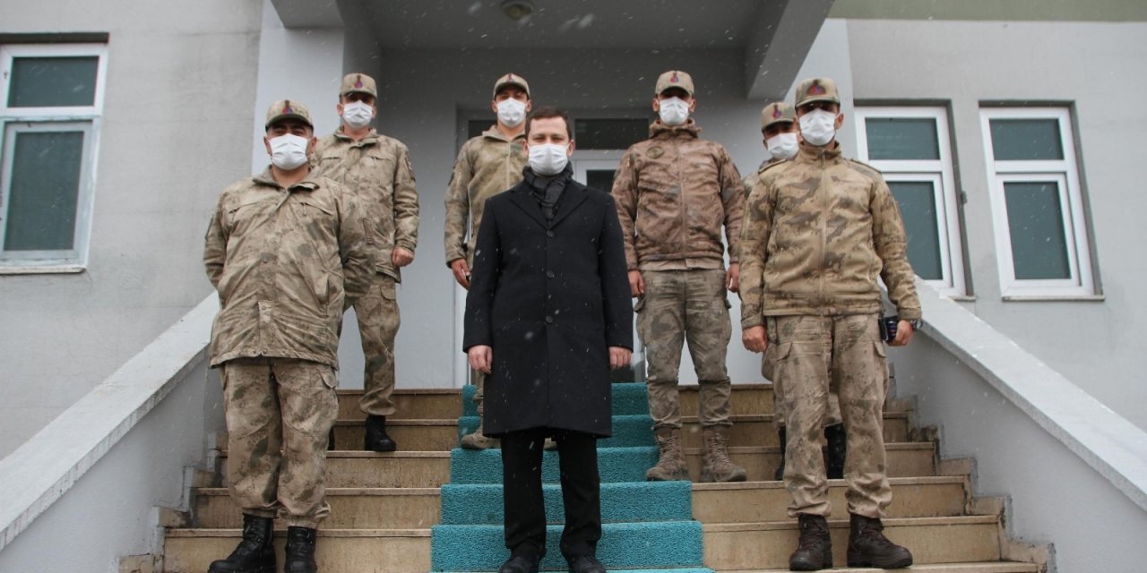 Kaymakam Demirer’den Jandarma Karakoluna Ziyaret