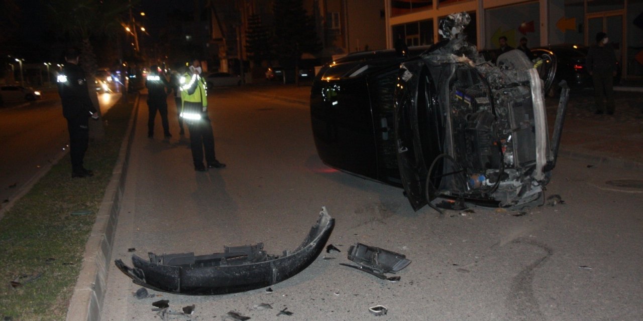 Takla Atan Araçtan Çıkıp Koşarak Kaçtılar