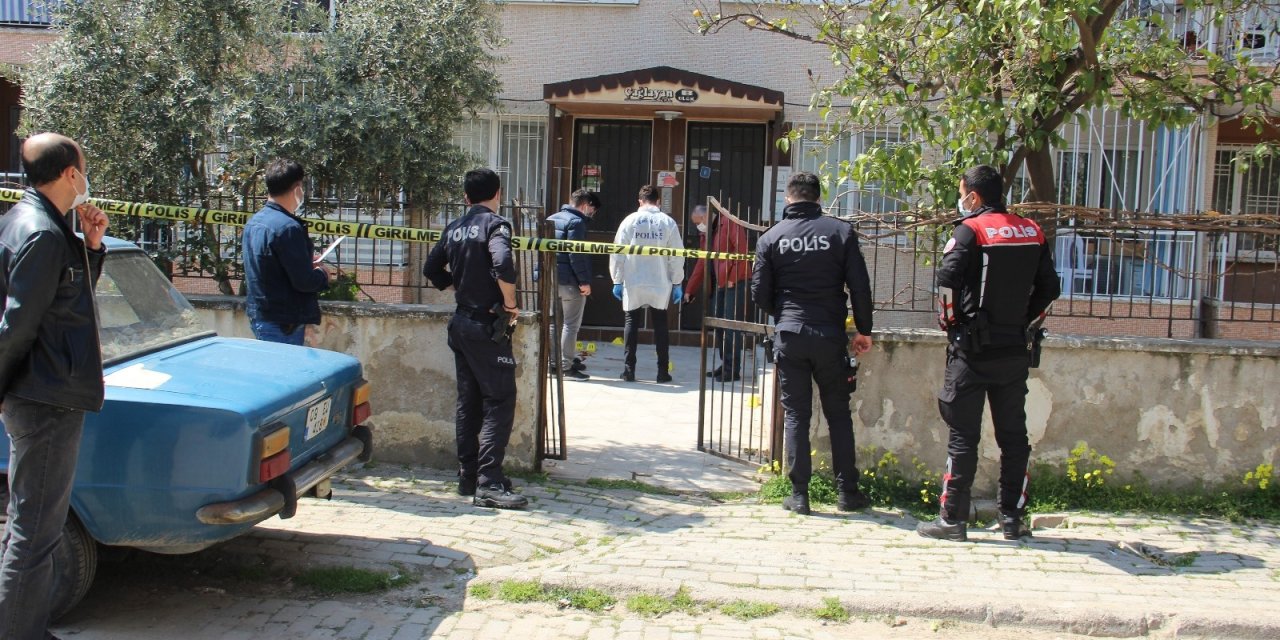 Genç Kadın, Eski Erkek Arkadaşı Tarafından Kalbinden Vurularak Öldürüldü