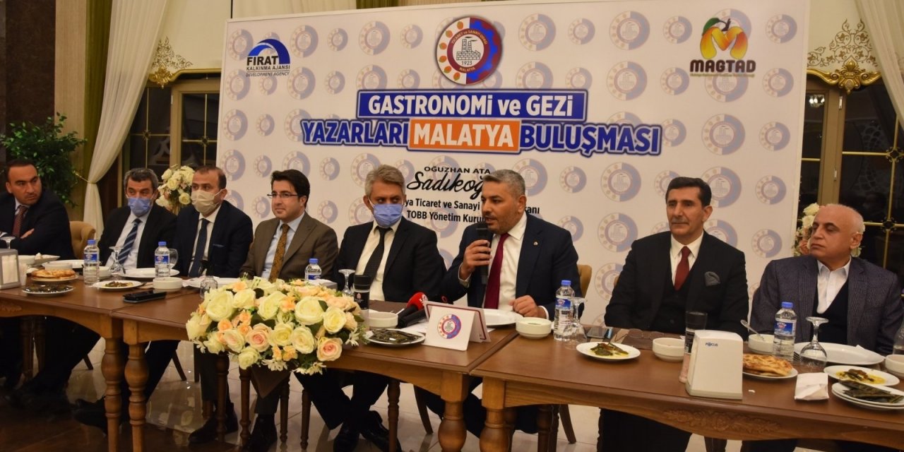 Malatya’da Gastronomi Yazarlarına Peynir Ve Kağıt Kebabı Tanıtıldı