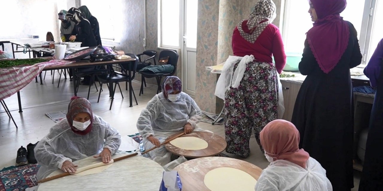 Diyanet Kadınları Yetim Ve Öğrenciler İçin Kolları Sıvadı