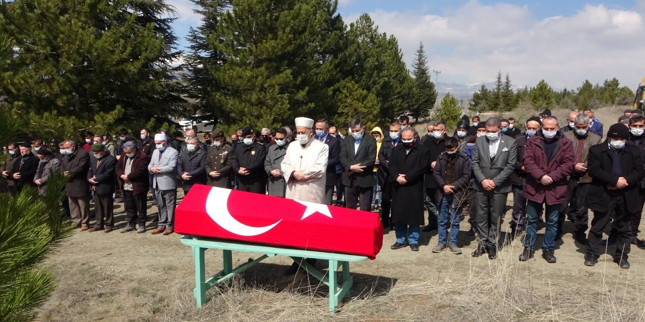 Kore Gazisi Kabasakal Son Yolculuğuna Uğurlandı