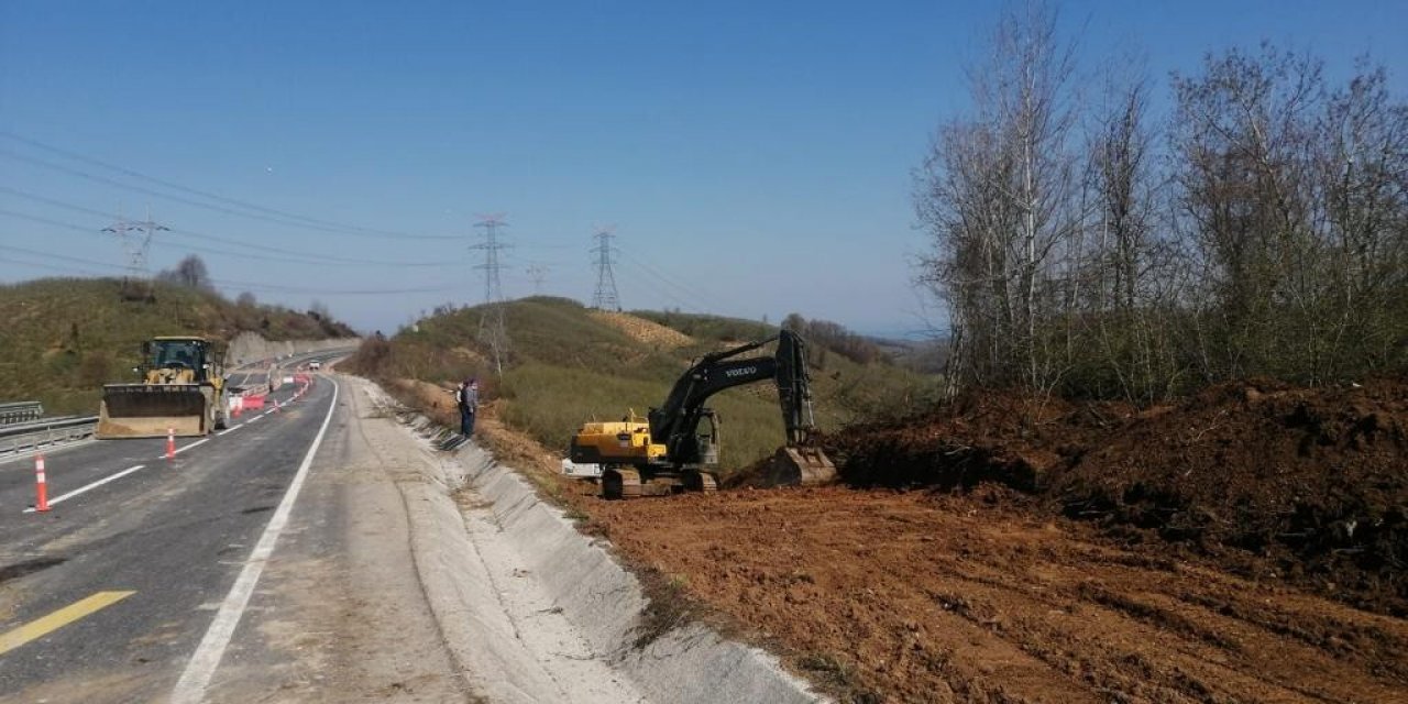 Heyelan Bölgesinde Servis Yolu Çalışmaları Başladı