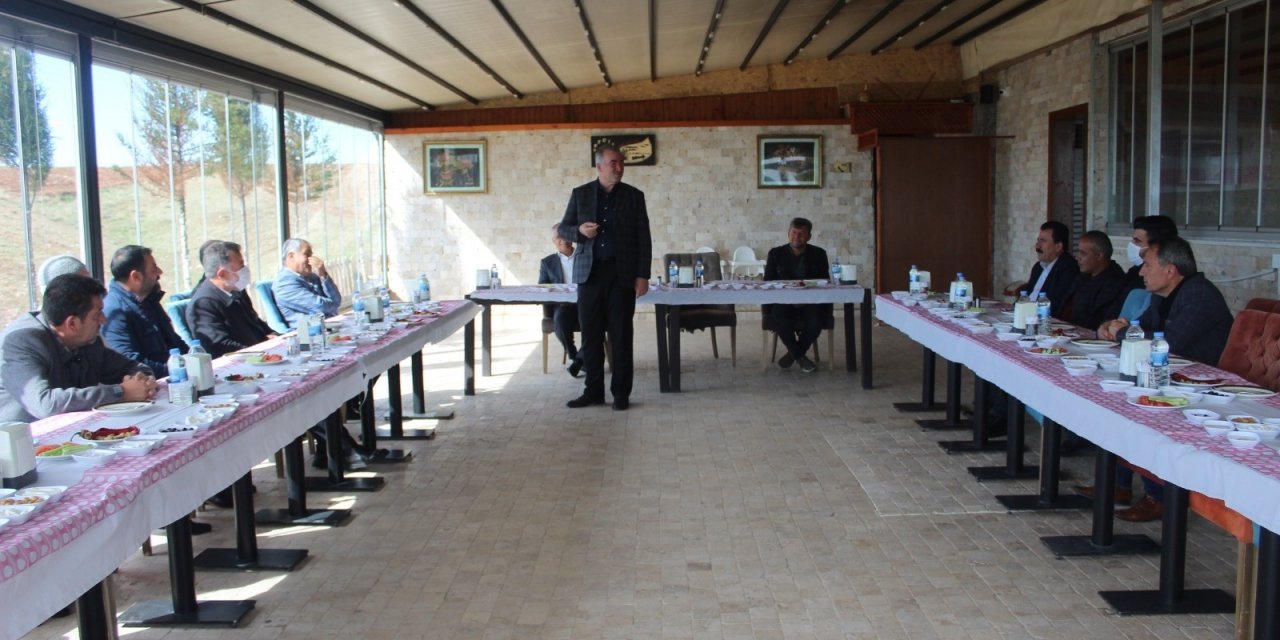 Başkan Turanlı Muhtarlarla Bir Araya Geldi