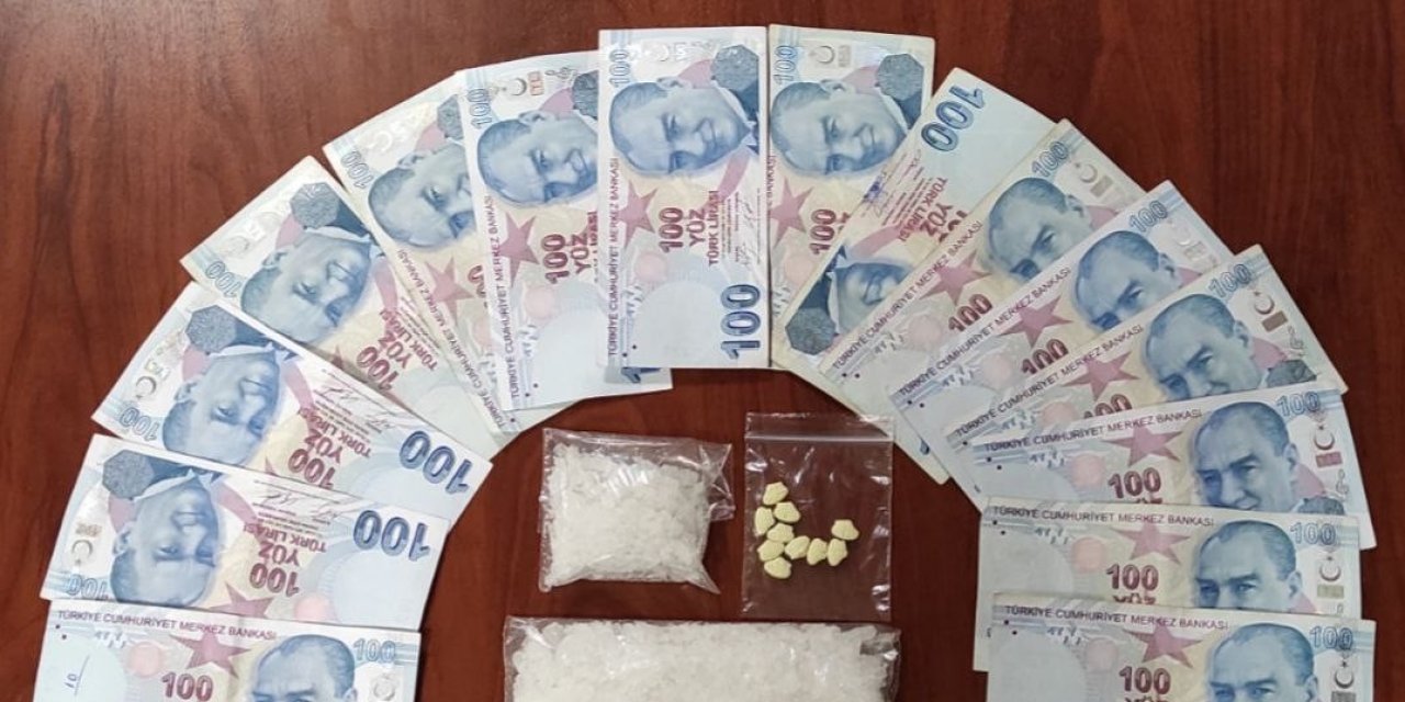 Şüphe Üzerine Durdurulan Aracın Sürücüsü Ehliyetsiz Çıktı