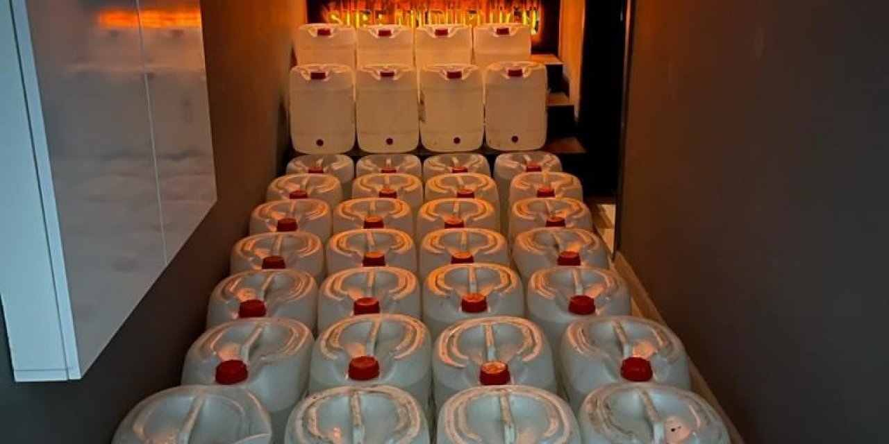 Hakkari’de 2 Bin Litre Asetik Anhidrit Ele Geçirildi