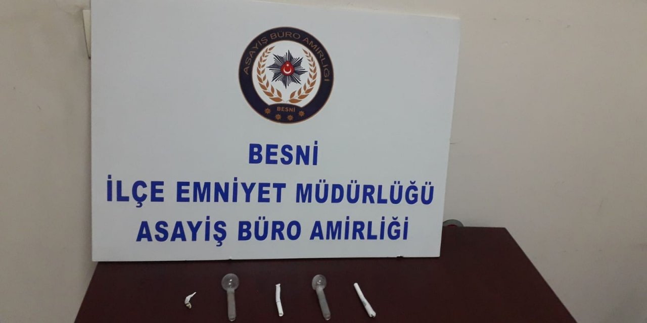 Şüpheli Şahıslarda Uyuşturucu Ele Geçirildi