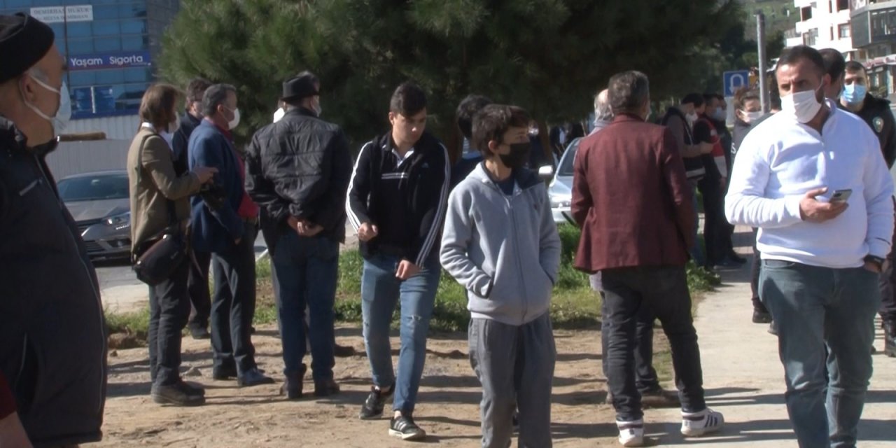 Pendik’te Yangın Çıktı, Vatandaş İsyan Etti: “bu Yangın Bizi Öldürmez Ama Korona Virüs Öldürür”