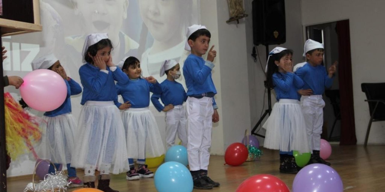 Bingöl’de Down Sendromlular Sahne Aldı