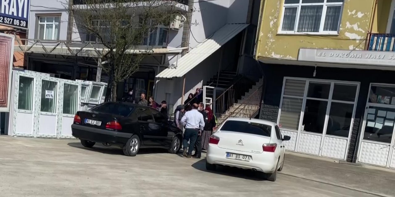 Kısıtlamada Birbirlerine Girdiler: 1 Yaralı