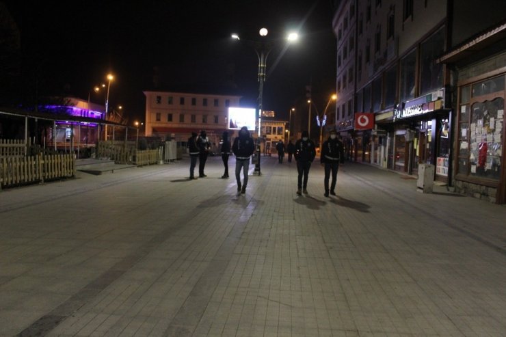 Ağrı’da Cadde Ve Sokaklarda Sessizlik Hakim