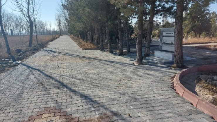 Aslanapa’da Altyapı Ve Yol Düzenleme Çalışmaları